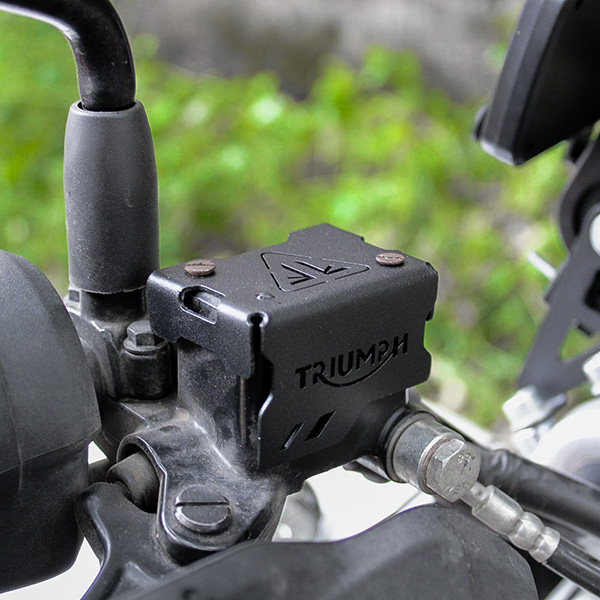 Front Reservoir Guard for Triumph 400 Series