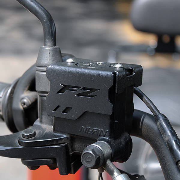 Konnen Front Resevoir Guard For Yamaha FZ X & Hybrid